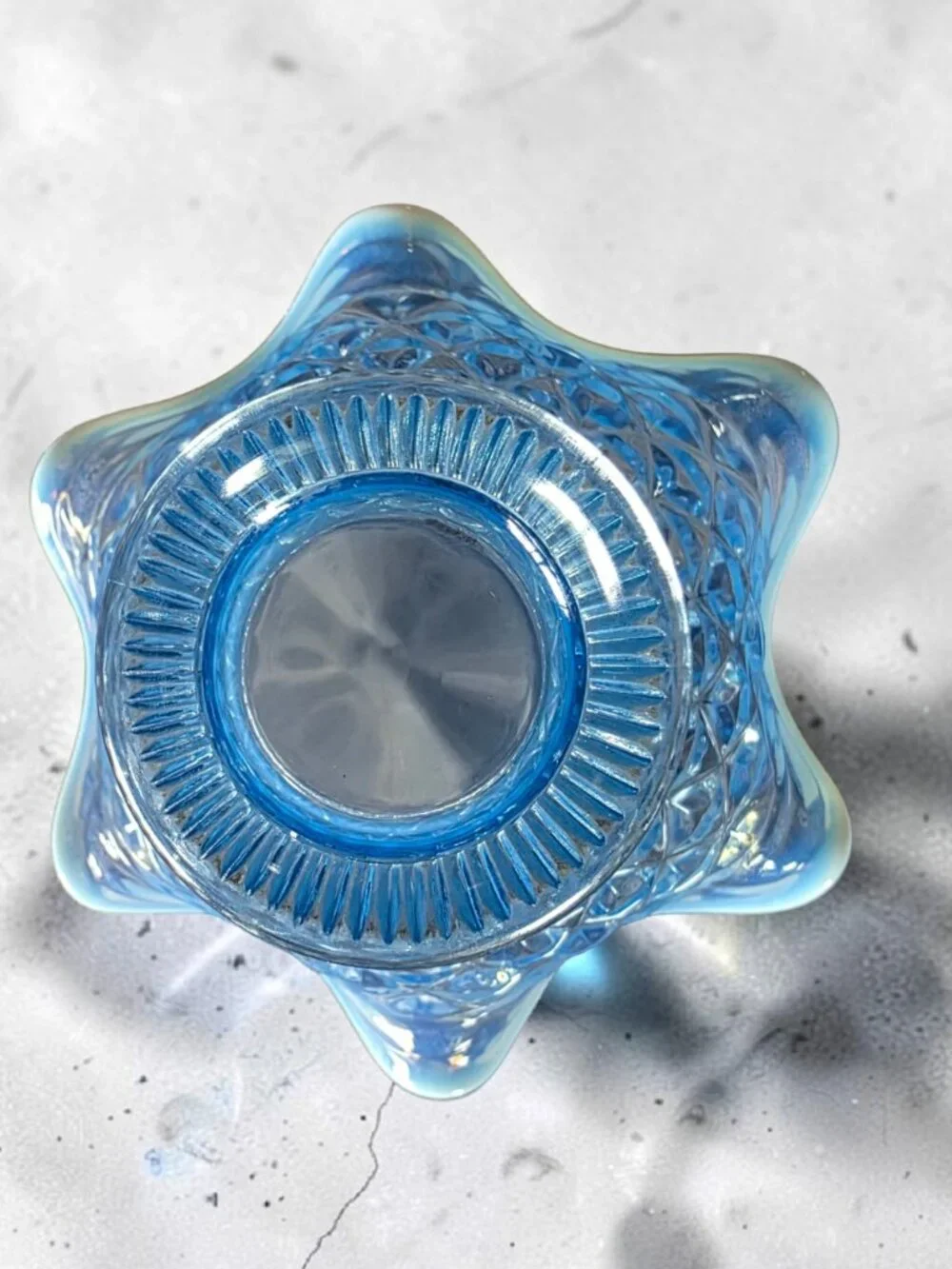 VINTAGE FENTON Diamond Lace Blue Opalescent Art Glass Ruffled Footed Compote Dis